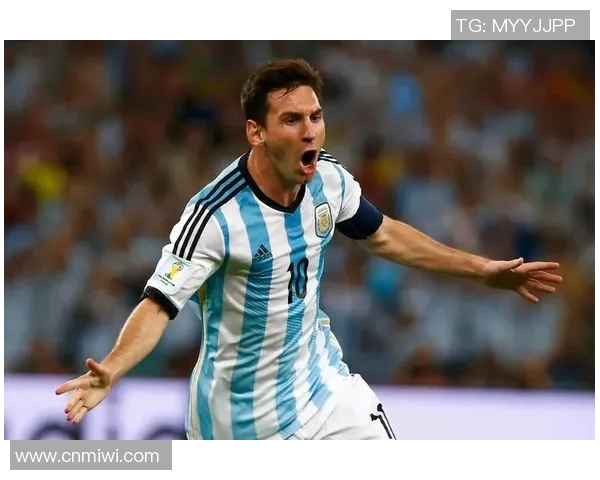 传奇足球巨星风采：回顾球场上的辉煌时刻与永恒印象