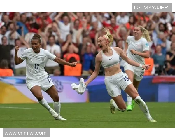 克洛伊领衔新一代足球巨星崛起，探索她的成长与辉煌之路